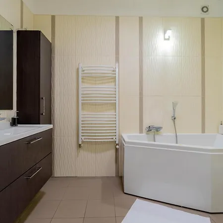 Efad Lux 2 * Budapest