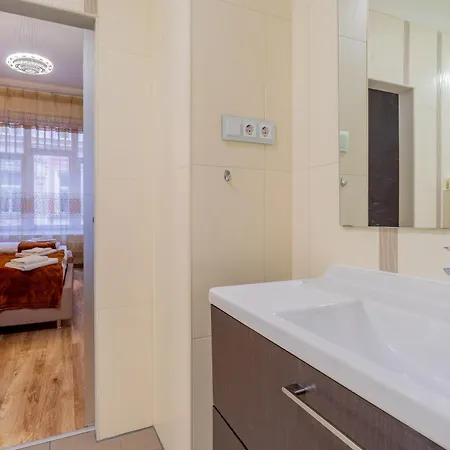 Efad Lux 2 * Budapest