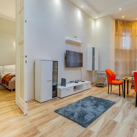Appartement Efad Lux 2 *