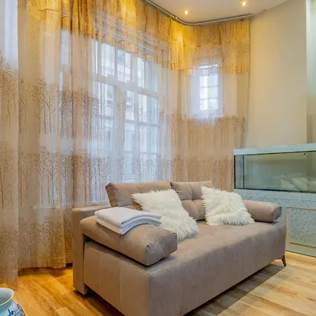 Efad Lux 2 Βουδαπέστη